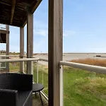 612s Luxury 2 Bedroom Terrace, Waterview