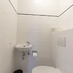 612s Luxury 2 Bedroom Terrace, Waterview *