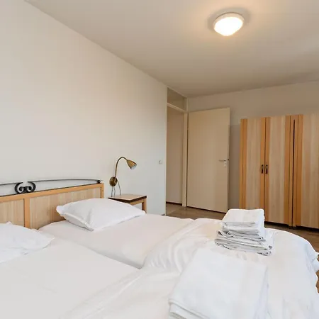 612s Luxury 2 Bedroom Terrace, Waterview アパート ヘレヴートスライス