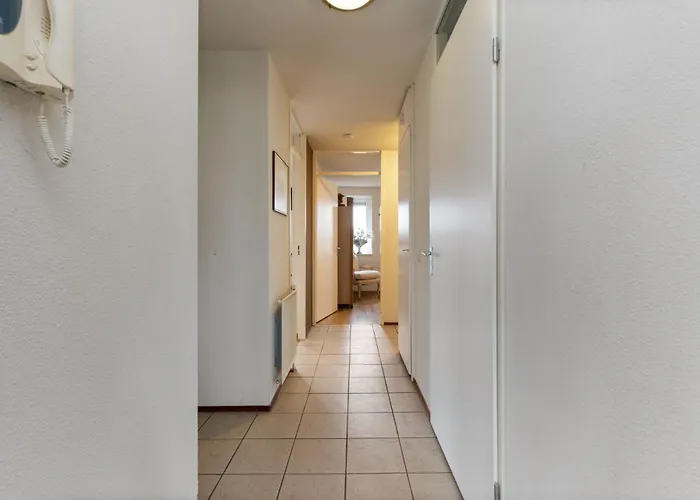 612s Luxury 2 Bedroom Terrace, Waterview *