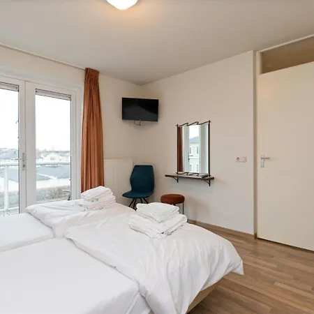 612s Luxury 2 Bedroom Terrace, Waterview Hellevoetsluis