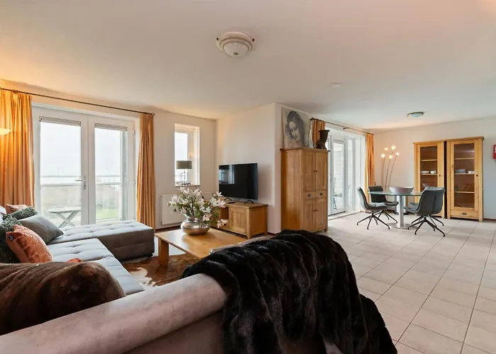 612s Luxury 2 Bedroom Terrace, Waterview *