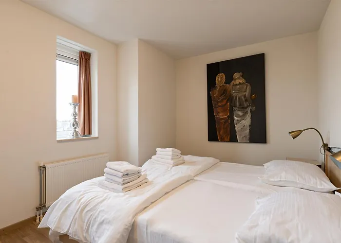 612s Luxury 2 Bedroom Terrace, Waterview Апартаменты Хеллевутслёйс