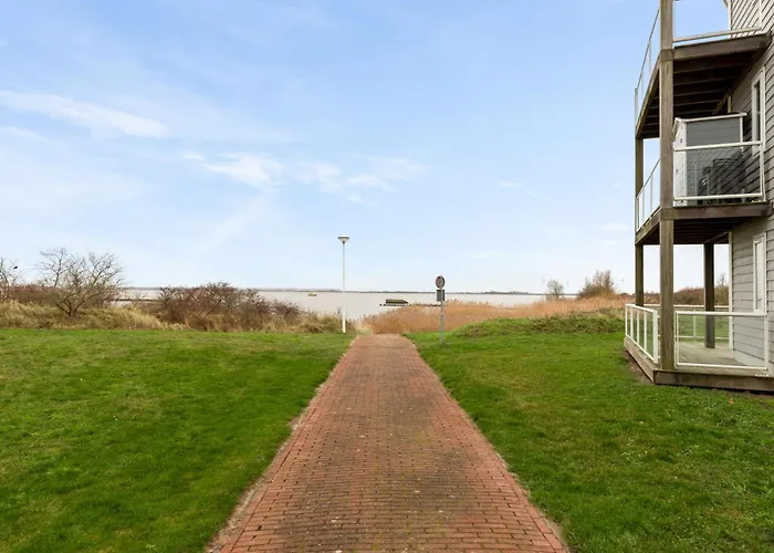 612s Luxury 2 Bedroom Terrace, Waterview Хеллевутслёйс